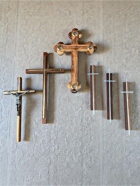 Variety of Vintage Wooden Wall Crosses withGold and Silver Tone Accents
